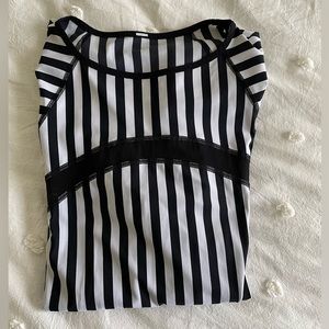 Lululemon long sleeve tshirt. Size 10.